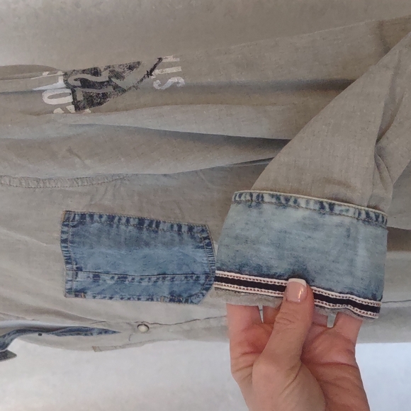 Buffalo David Bitton grey denim snap western Mens shirt Reverse Cuffs L NEW Jean - Picture 2 of 10